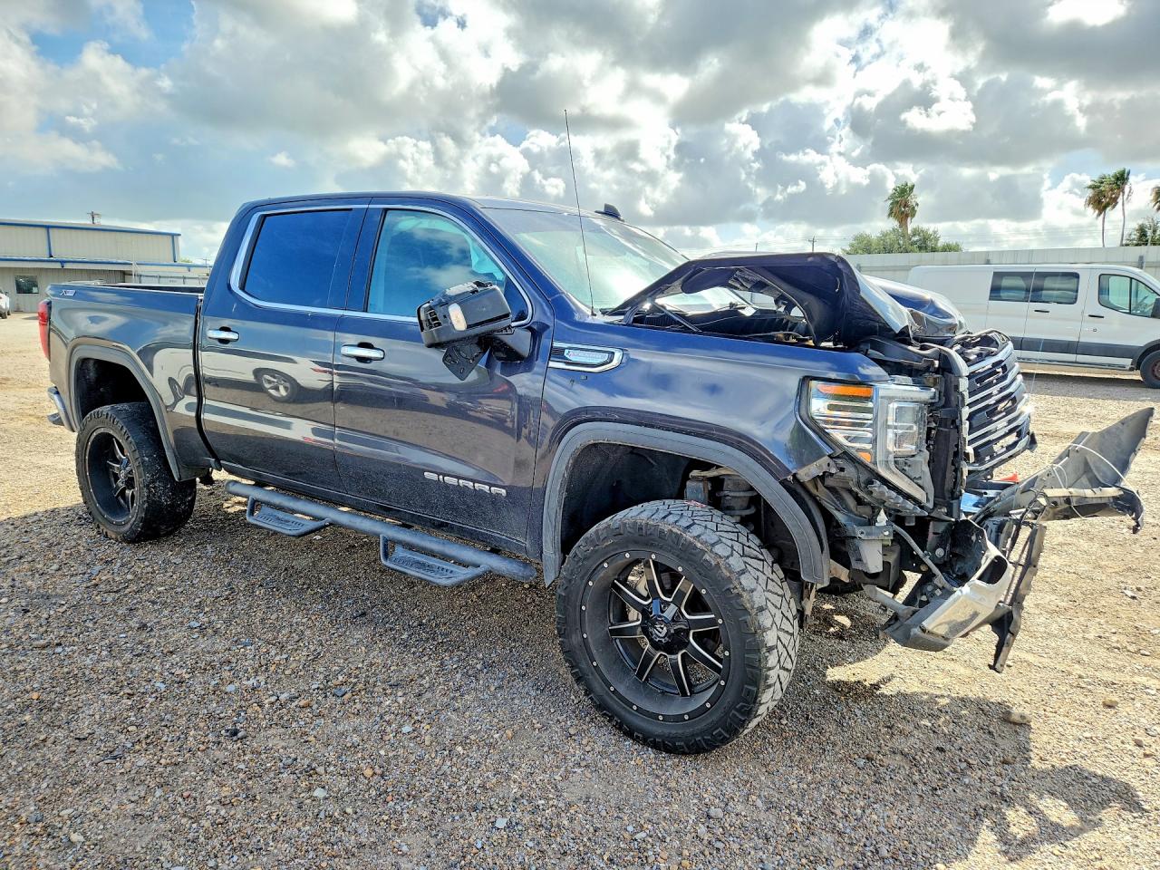 2022 GMC SIERRA