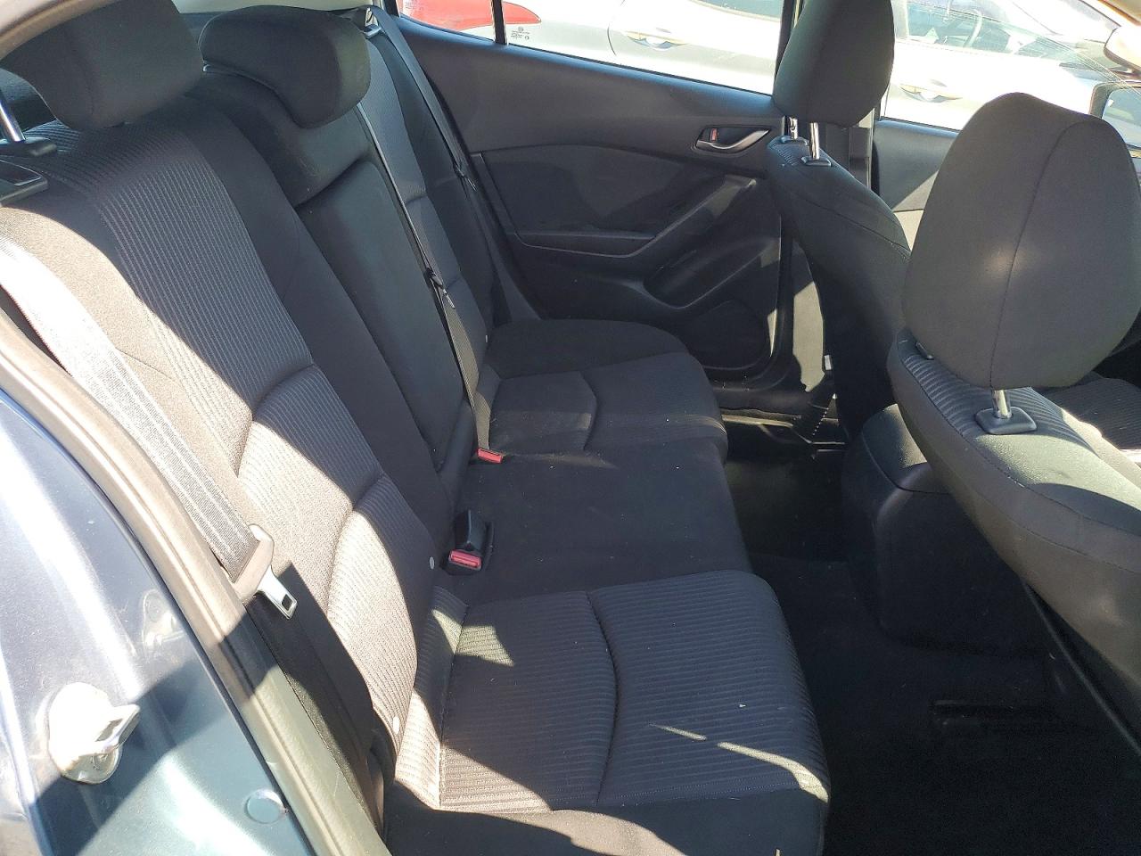 2015 MAZDA 3