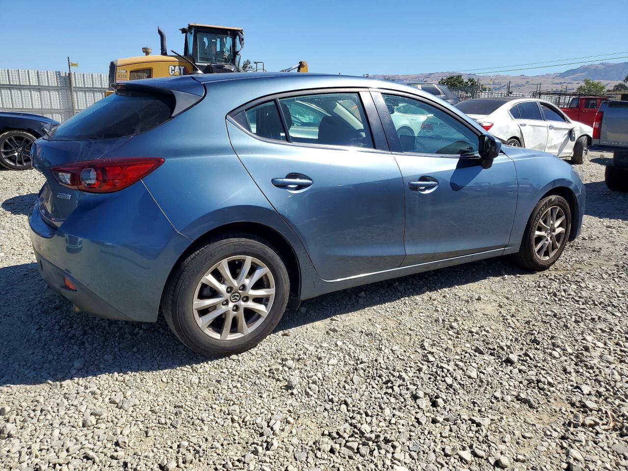 2015 MAZDA 3