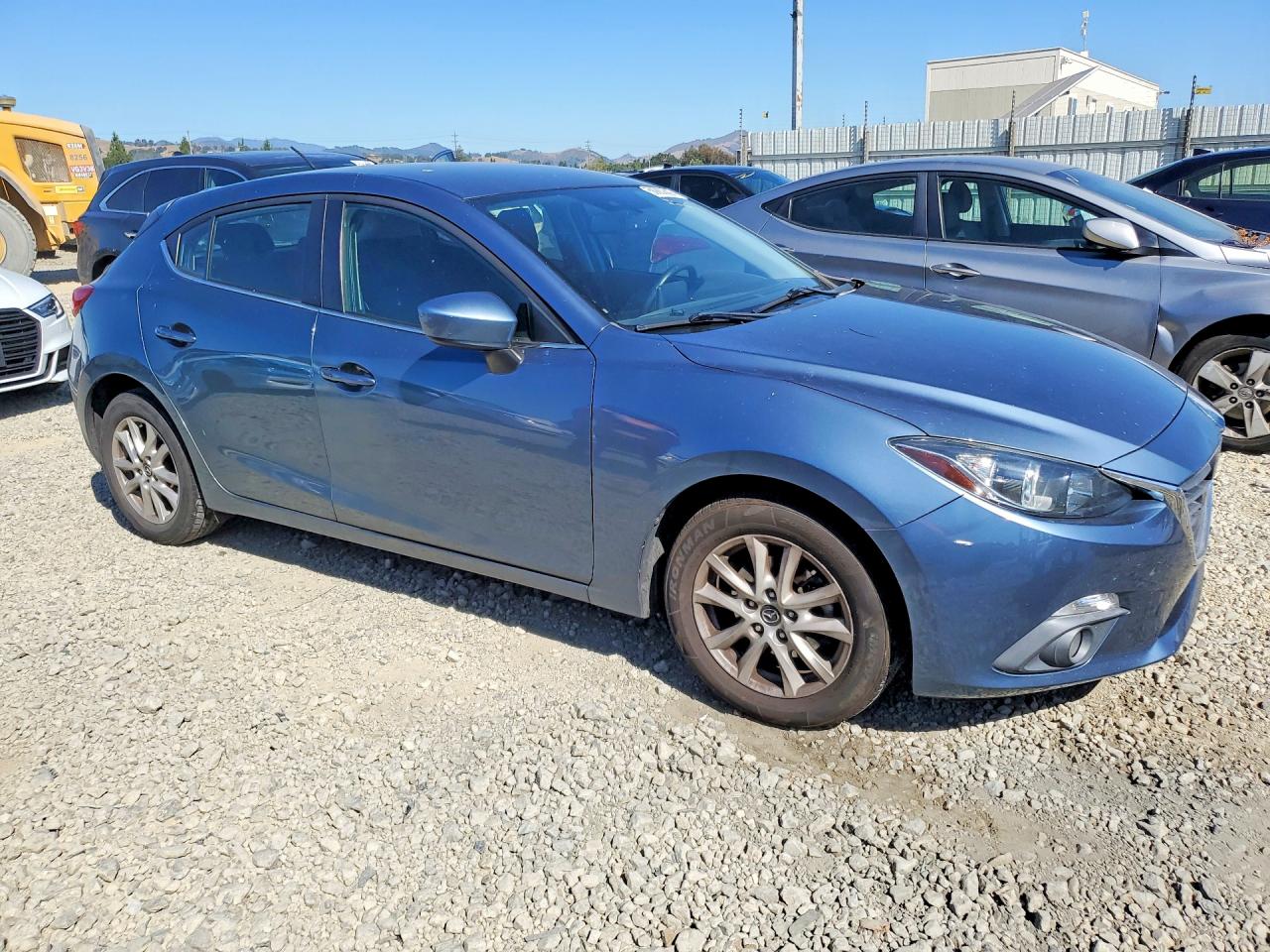 2015 MAZDA 3