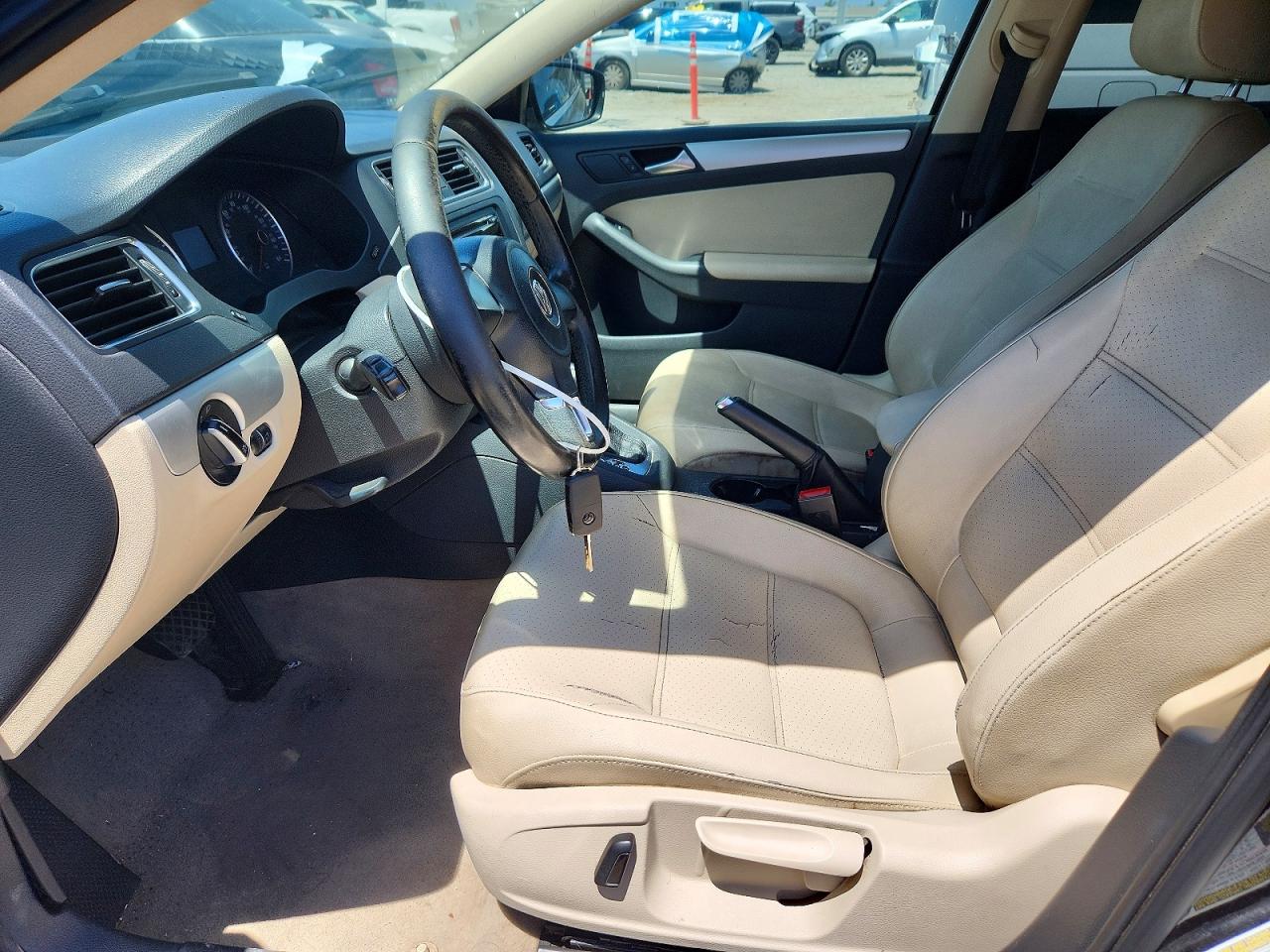 2013 VOLKSWAGEN JETTA
