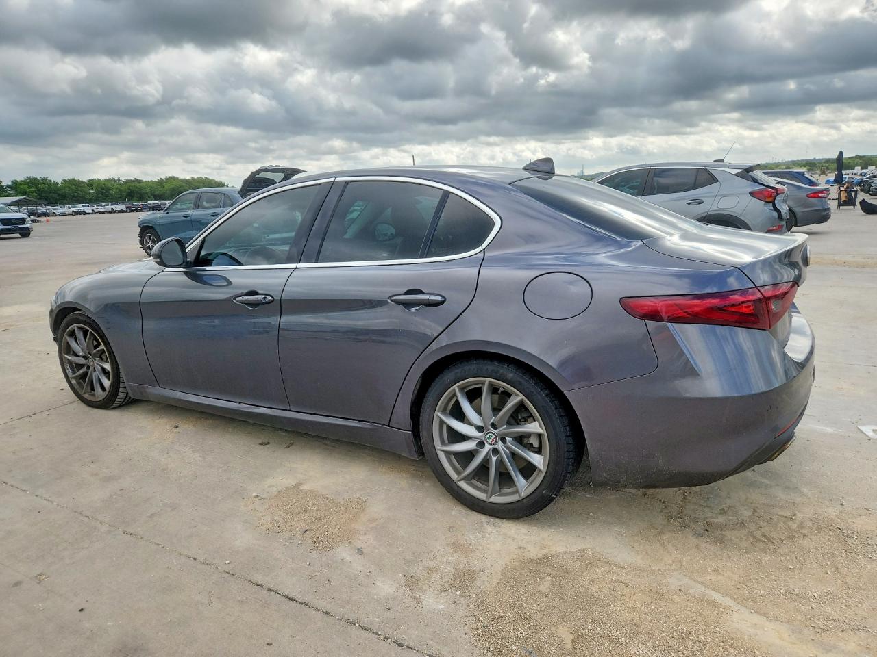 2017 ALFA ROMEO GIULIA