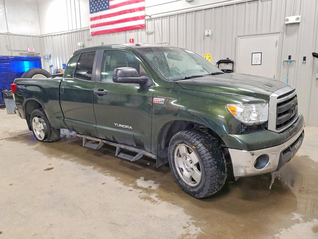 2010 TOYOTA TUNDRA