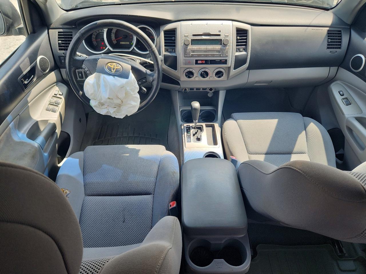 2011 TOYOTA TACOMA