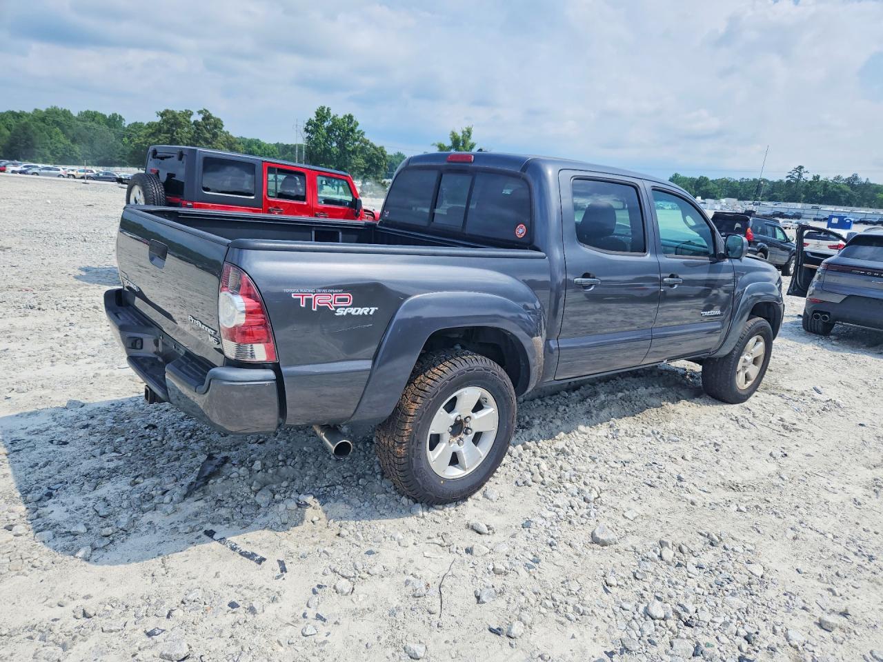 2011 TOYOTA TACOMA