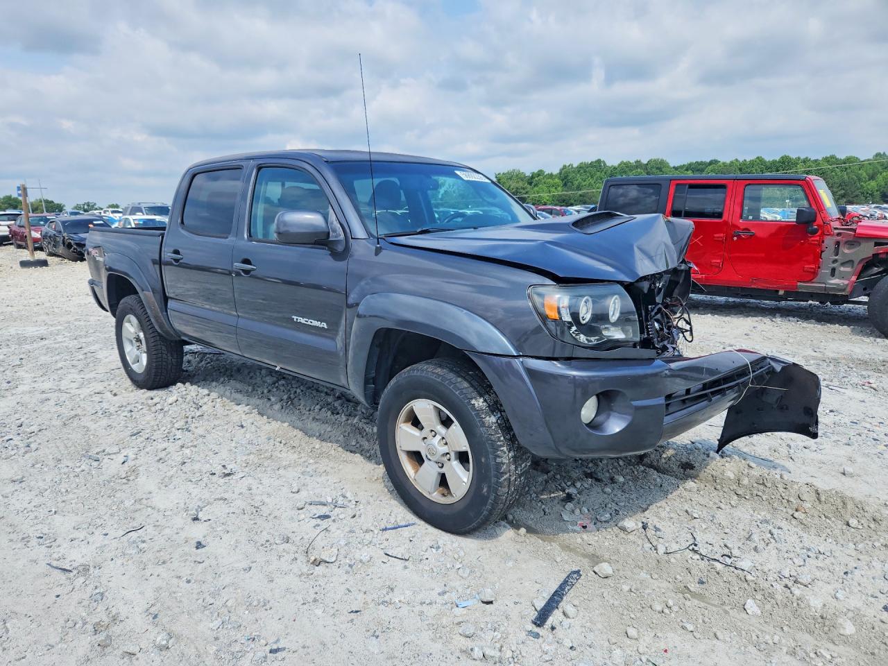 2011 TOYOTA TACOMA