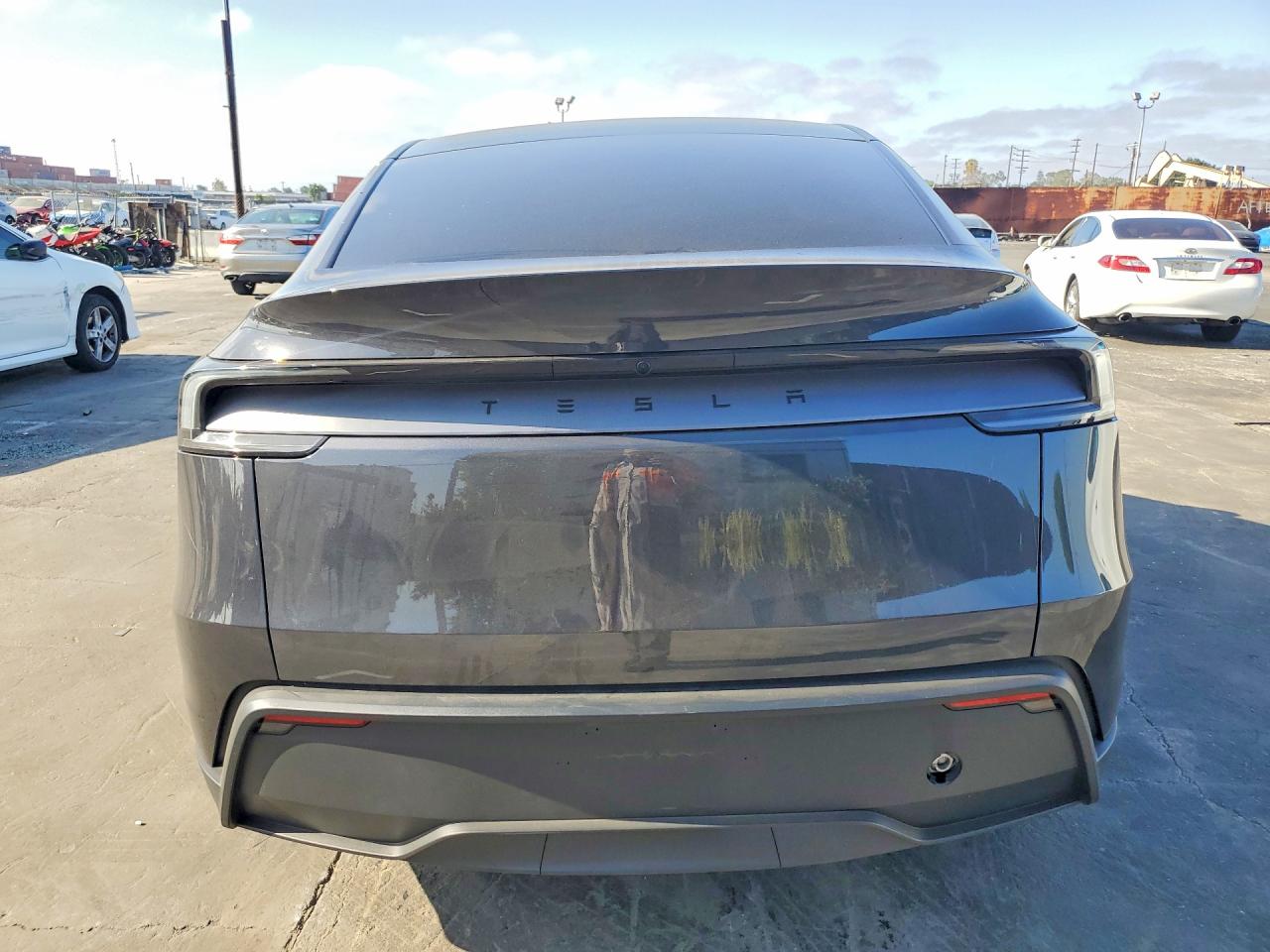 2026 TESLA MODEL Y