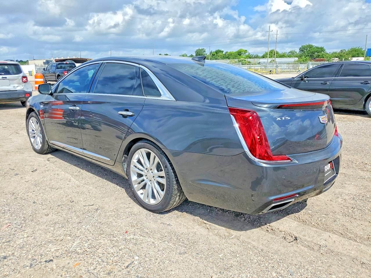 2019 CADILLAC XTS