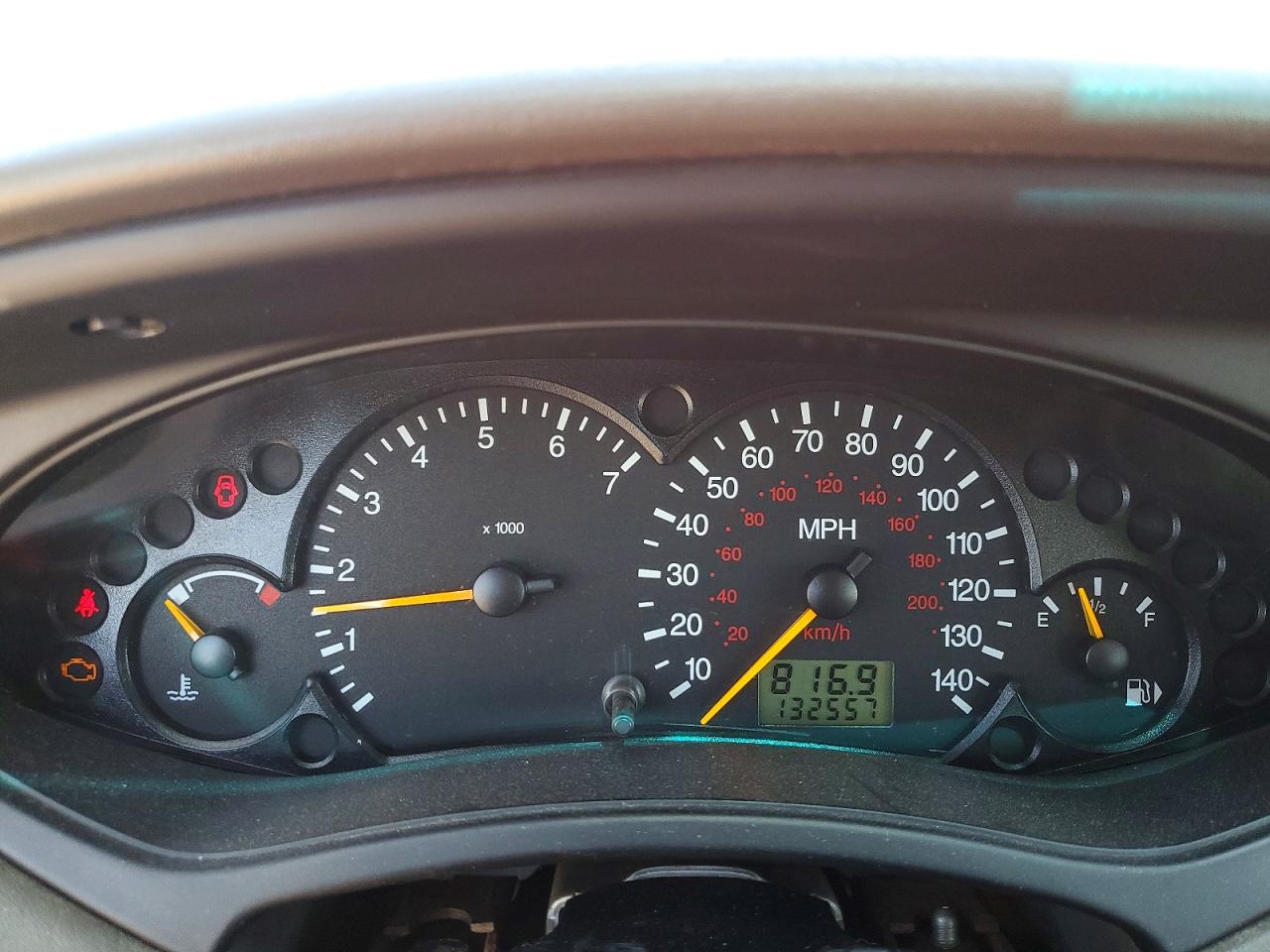 2004 FORD FOCUS