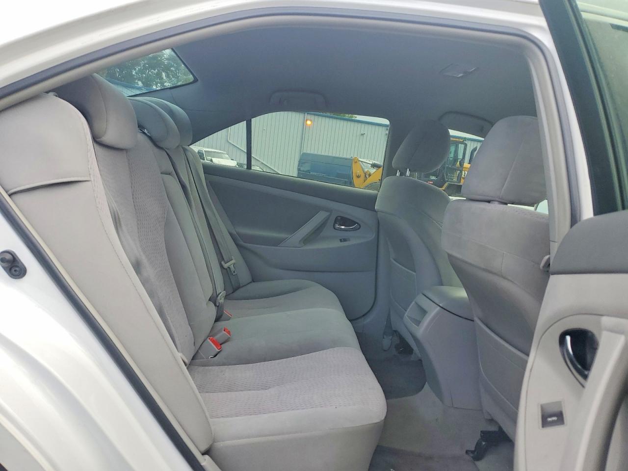 2011 TOYOTA CAMRY