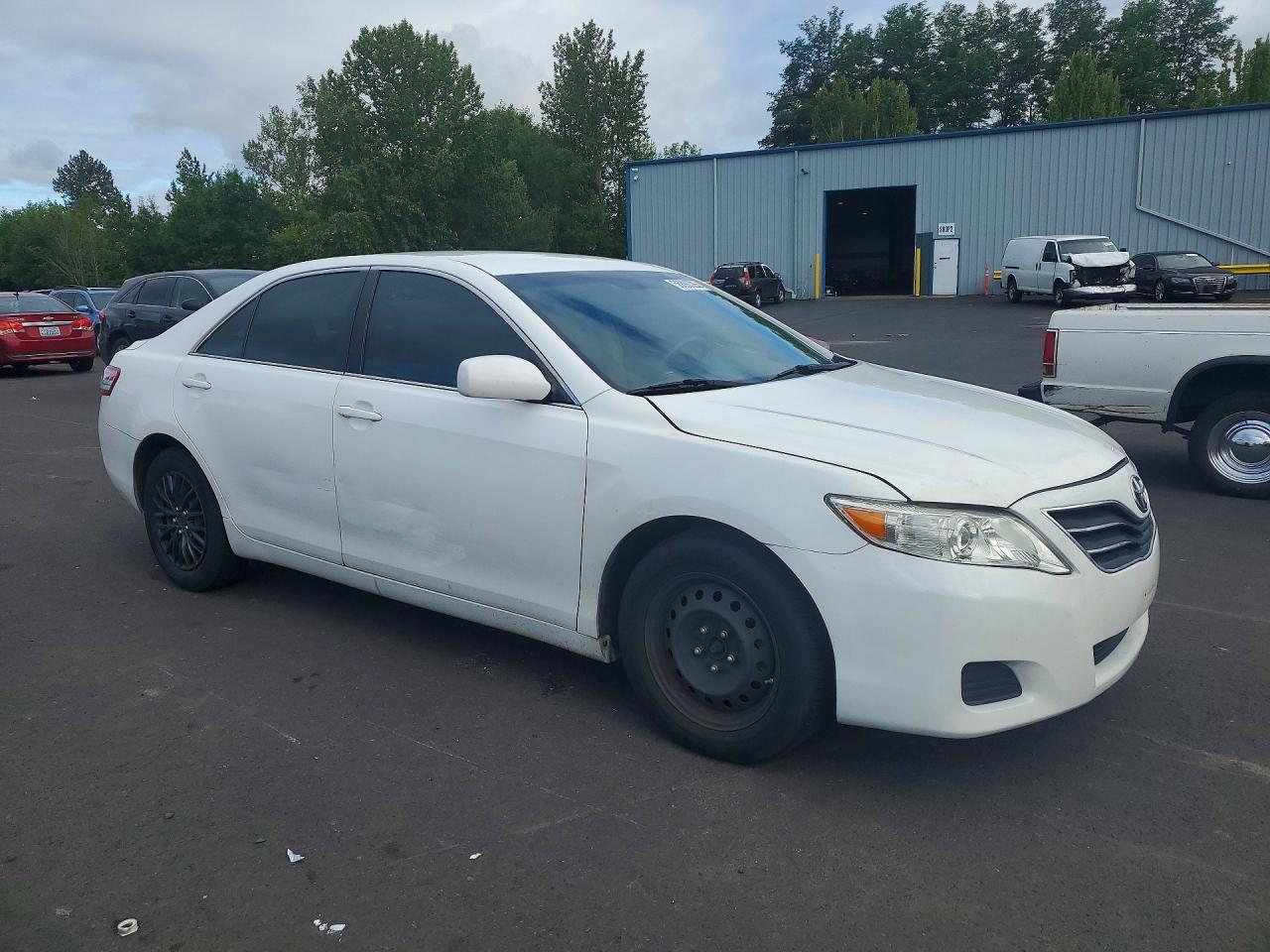 2011 TOYOTA CAMRY