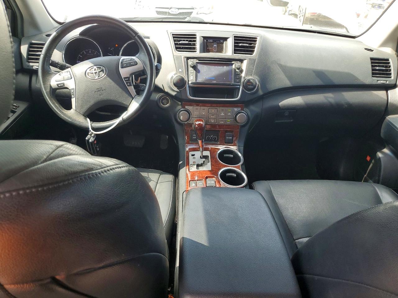 2013 TOYOTA HIGHLANDER