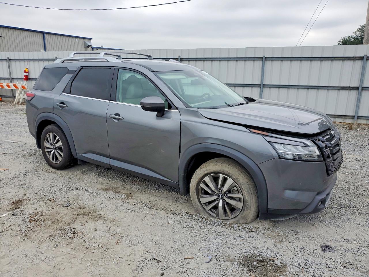 2022 NISSAN PATHFINDER