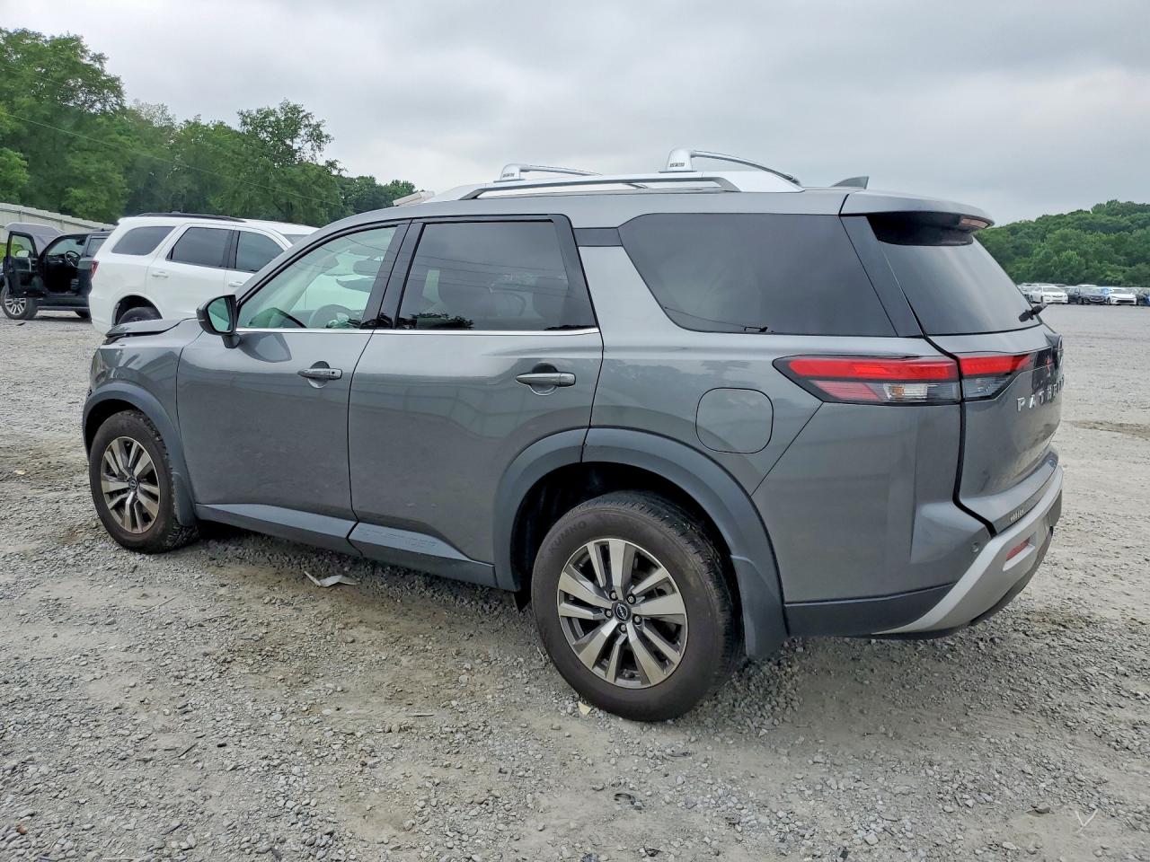 2022 NISSAN PATHFINDER