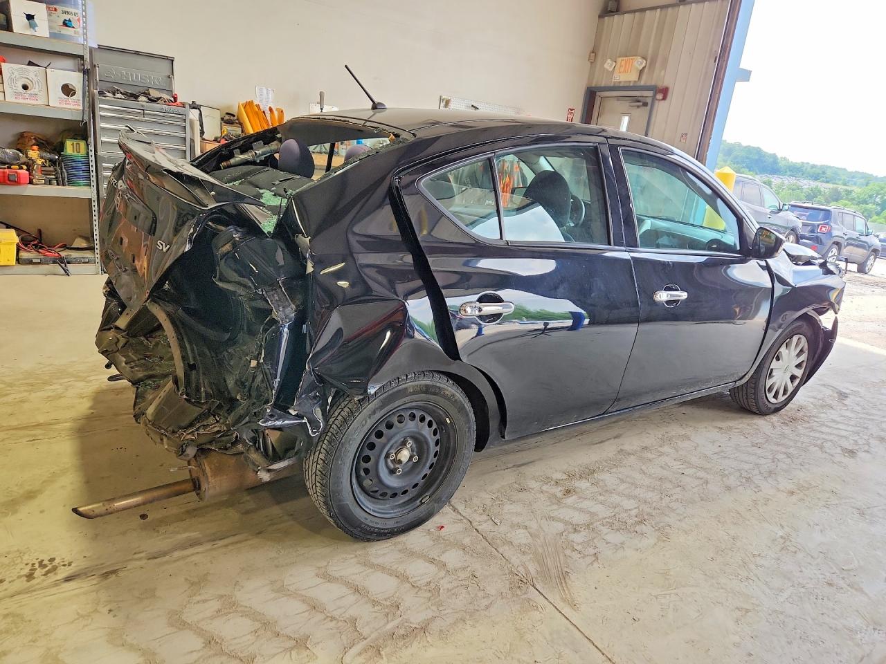 2019 NISSAN VERSA