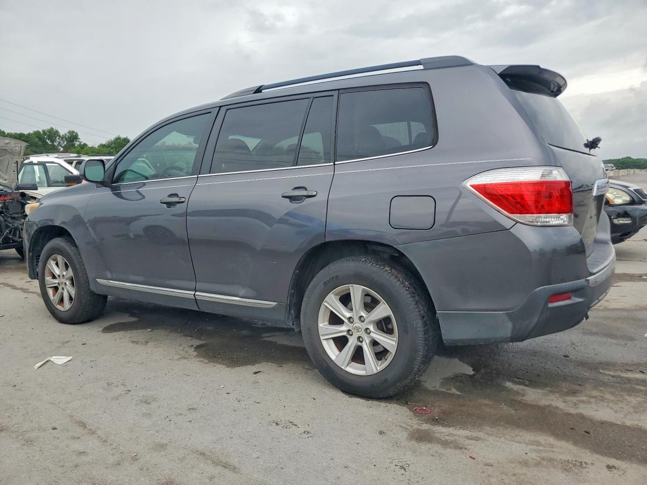 2011 TOYOTA HIGHLANDER