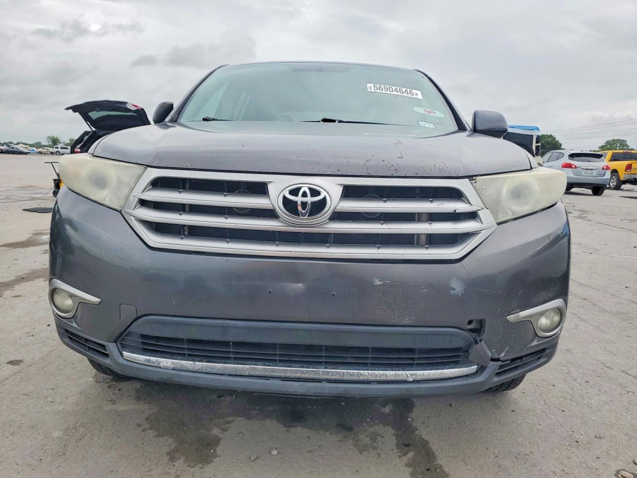 2011 TOYOTA HIGHLANDER