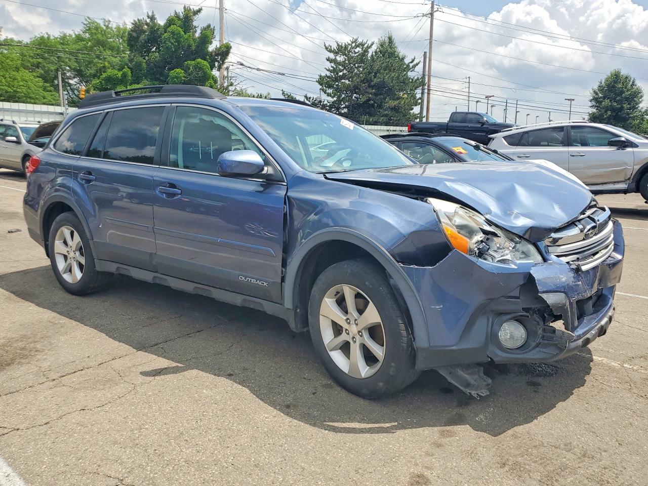 2013 SUBARU OUTBACK
