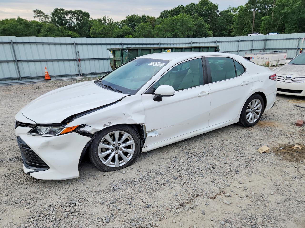 2018 TOYOTA CAMRY