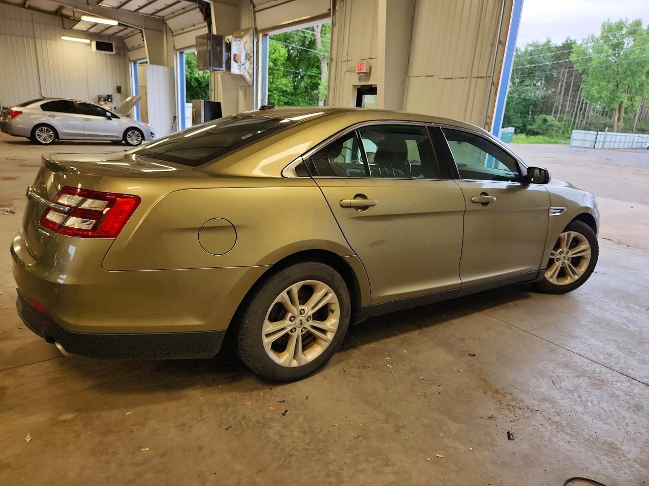 2013 FORD TAURUS