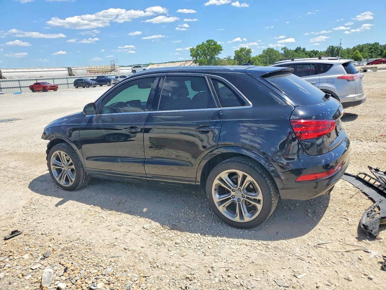 2015 AUDI Q3