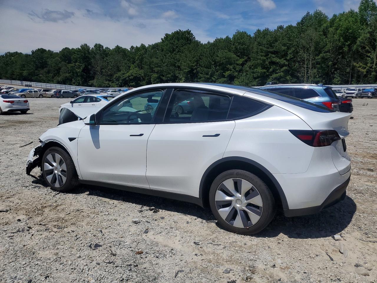 2024 TESLA MODEL Y