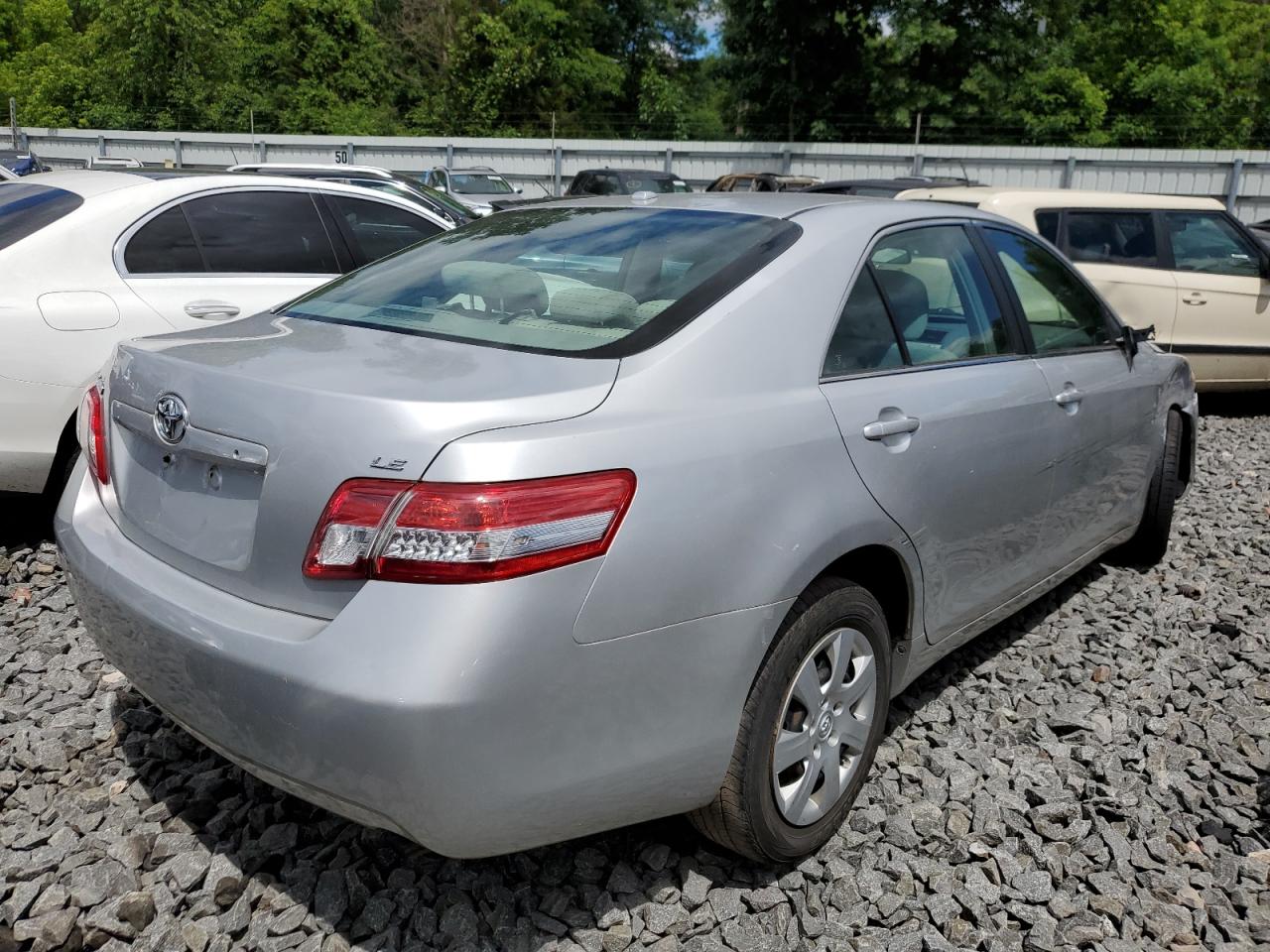 2011 TOYOTA CAMRY