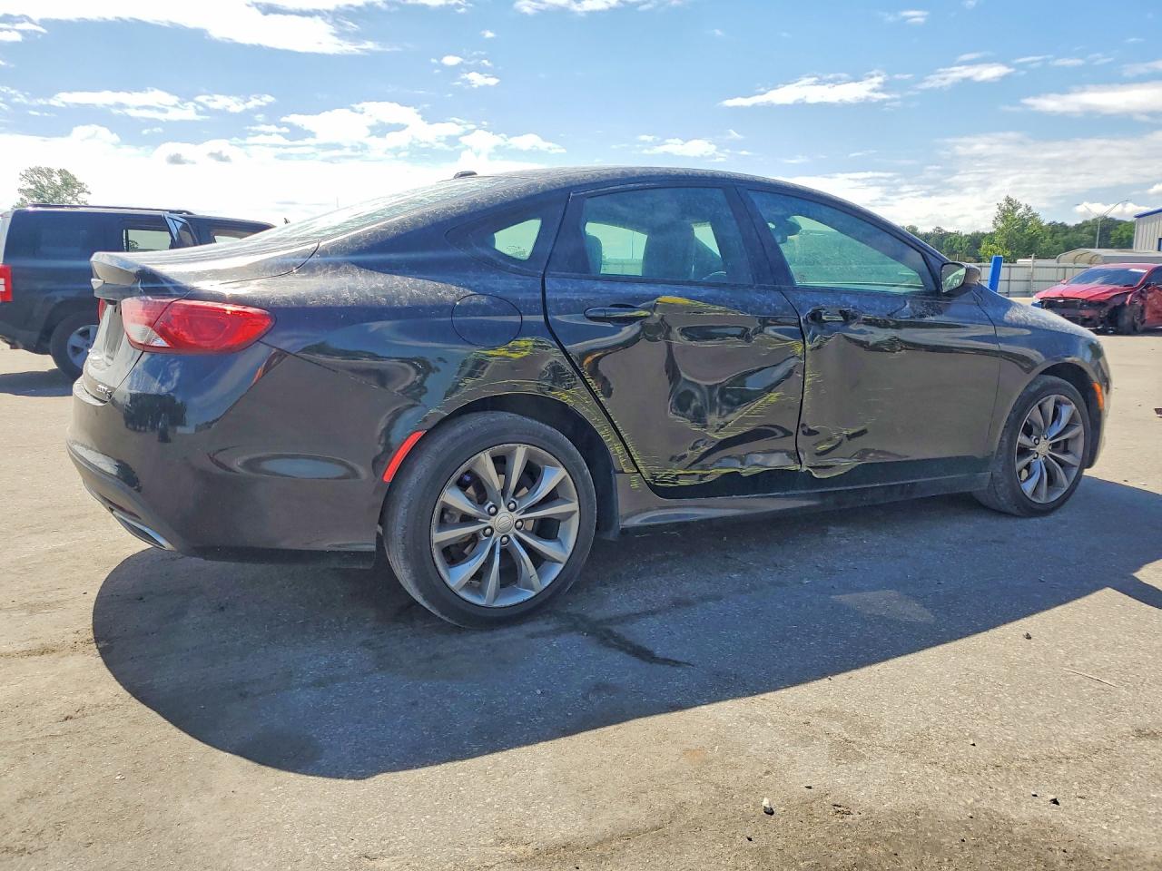 2016 CHRYSLER 200