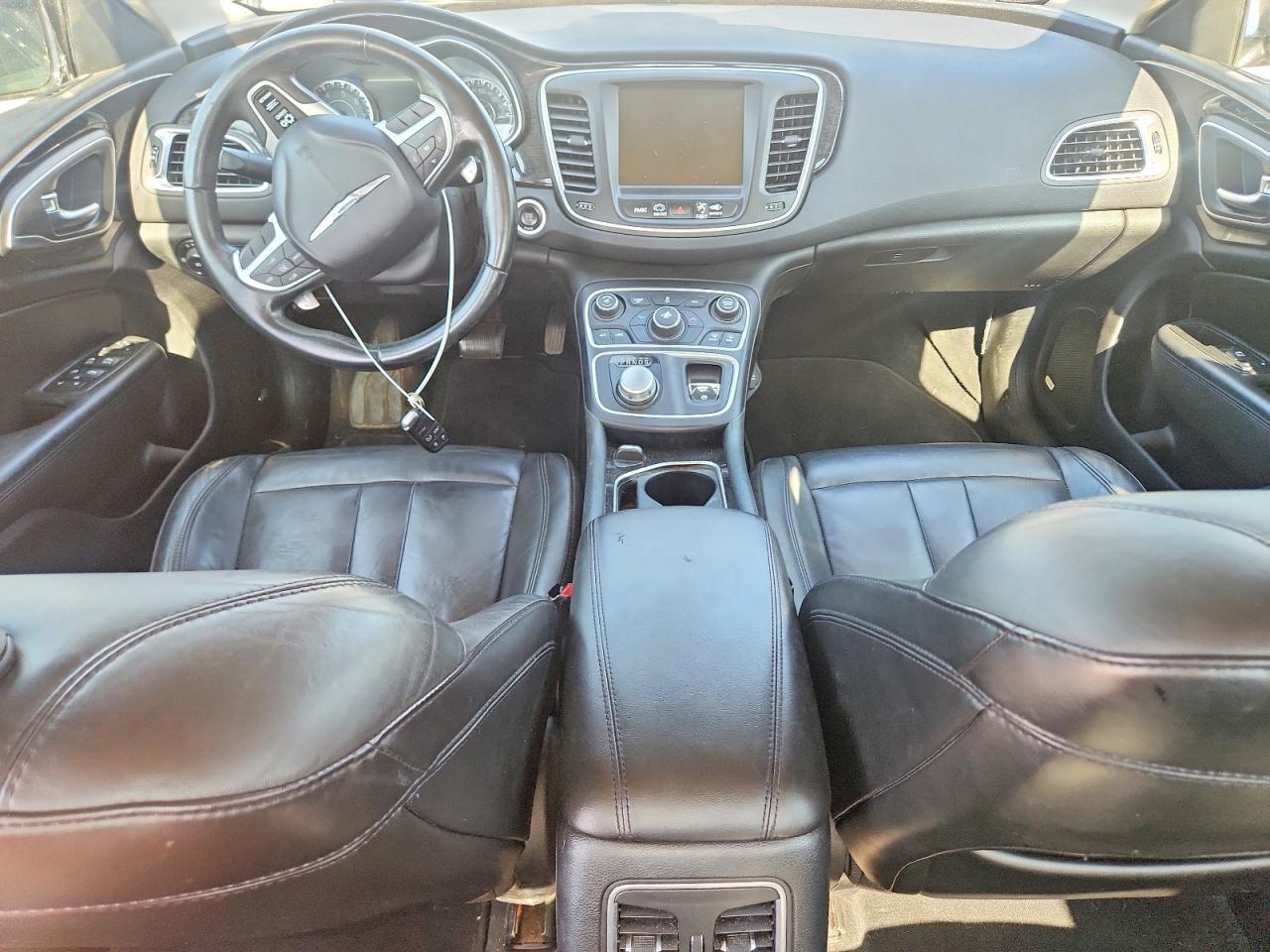 2015 CHRYSLER 200