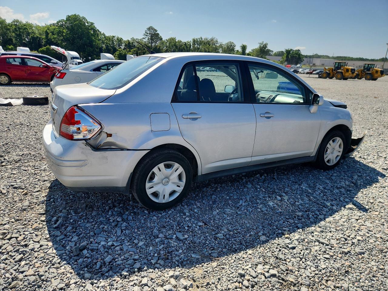 2010 NISSAN VERSA