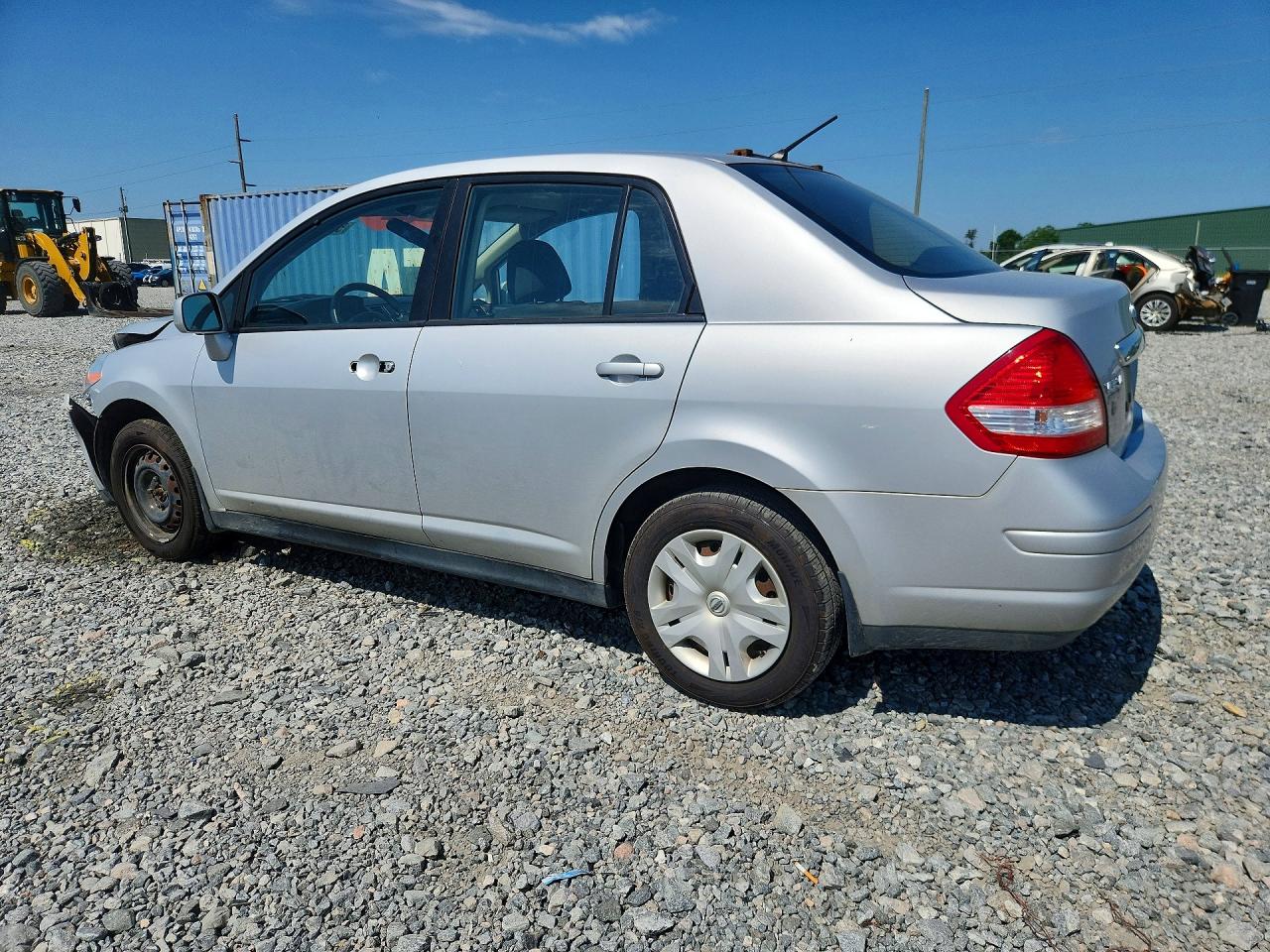 2010 NISSAN VERSA