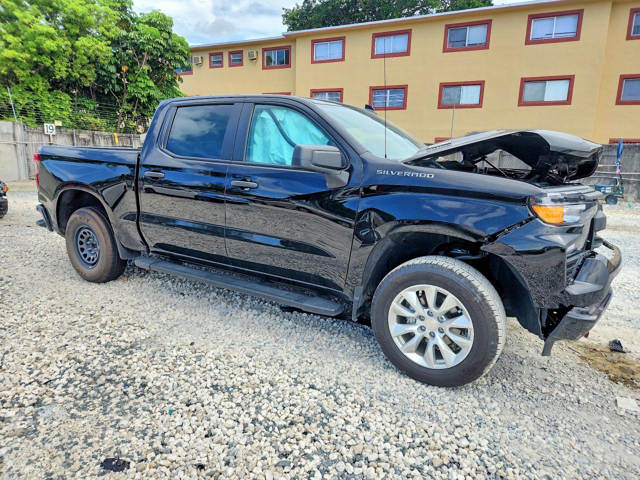 2025 CHEVROLET SILVERADO