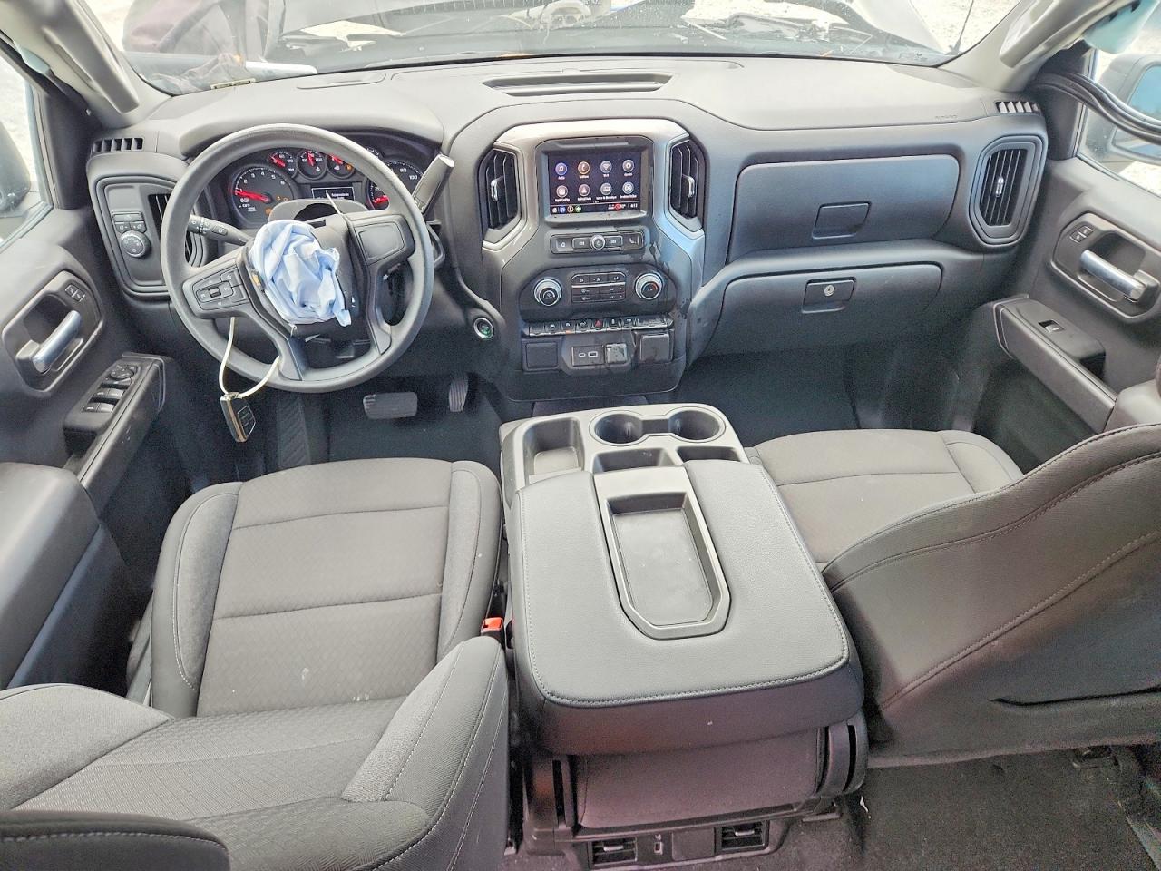 2025 CHEVROLET SILVERADO