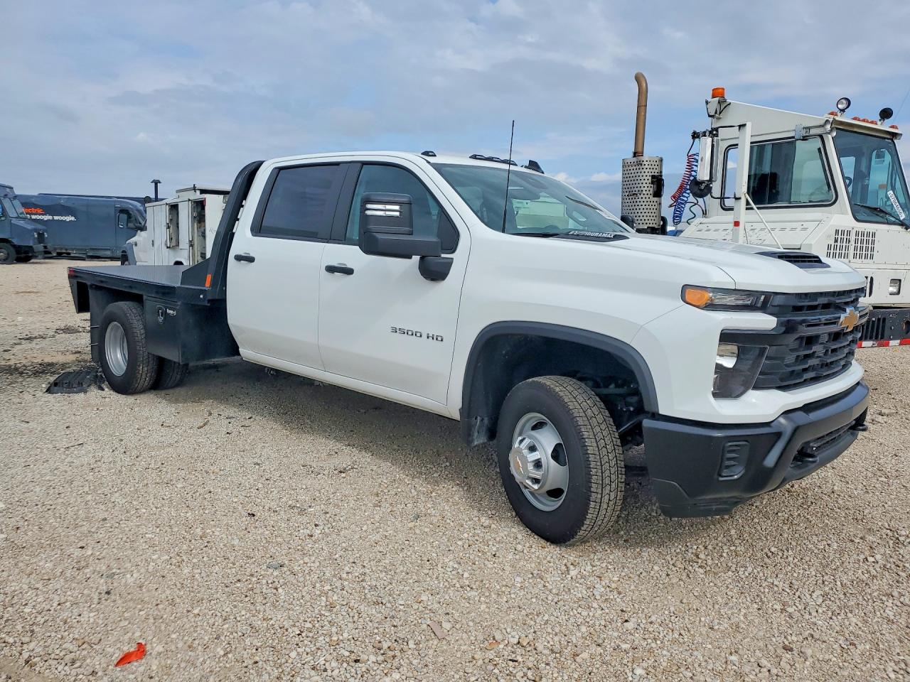 2024 CHEVROLET SILVERADO