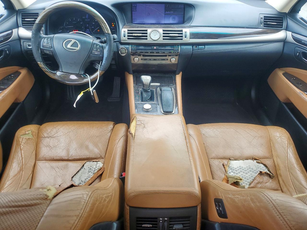 2013 LEXUS LS460