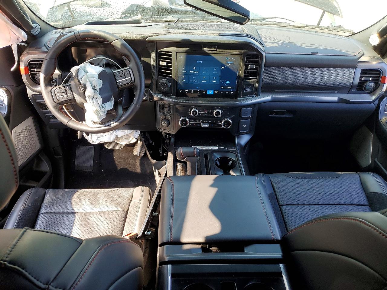 2025 FORD F150