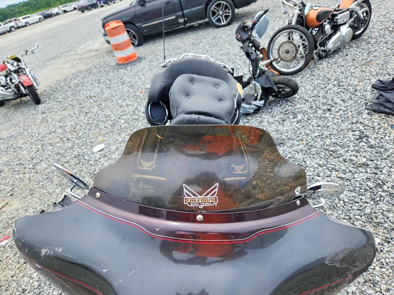 2005 HARLEY-DAVIDSON FL