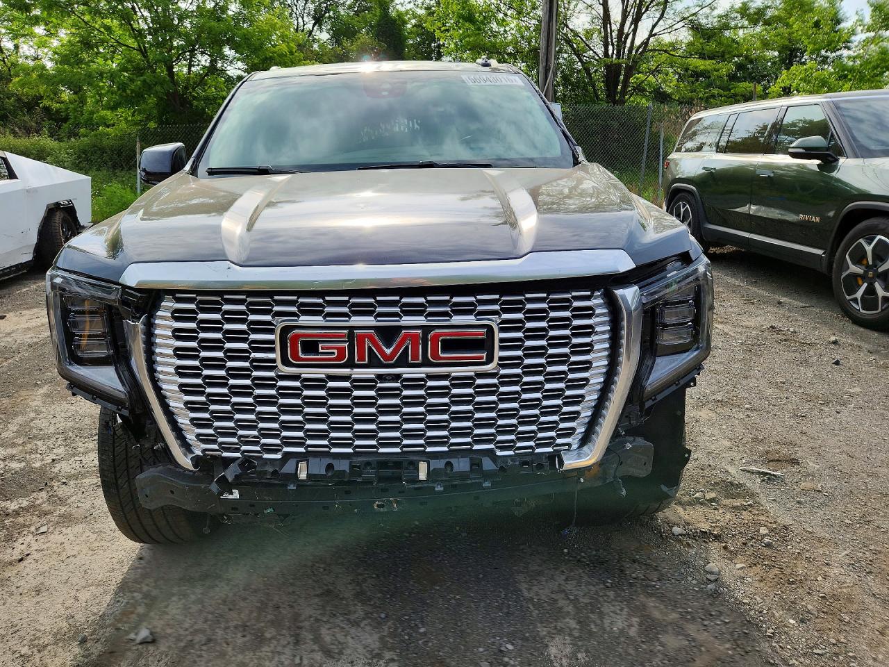 2023 GMC YUKON