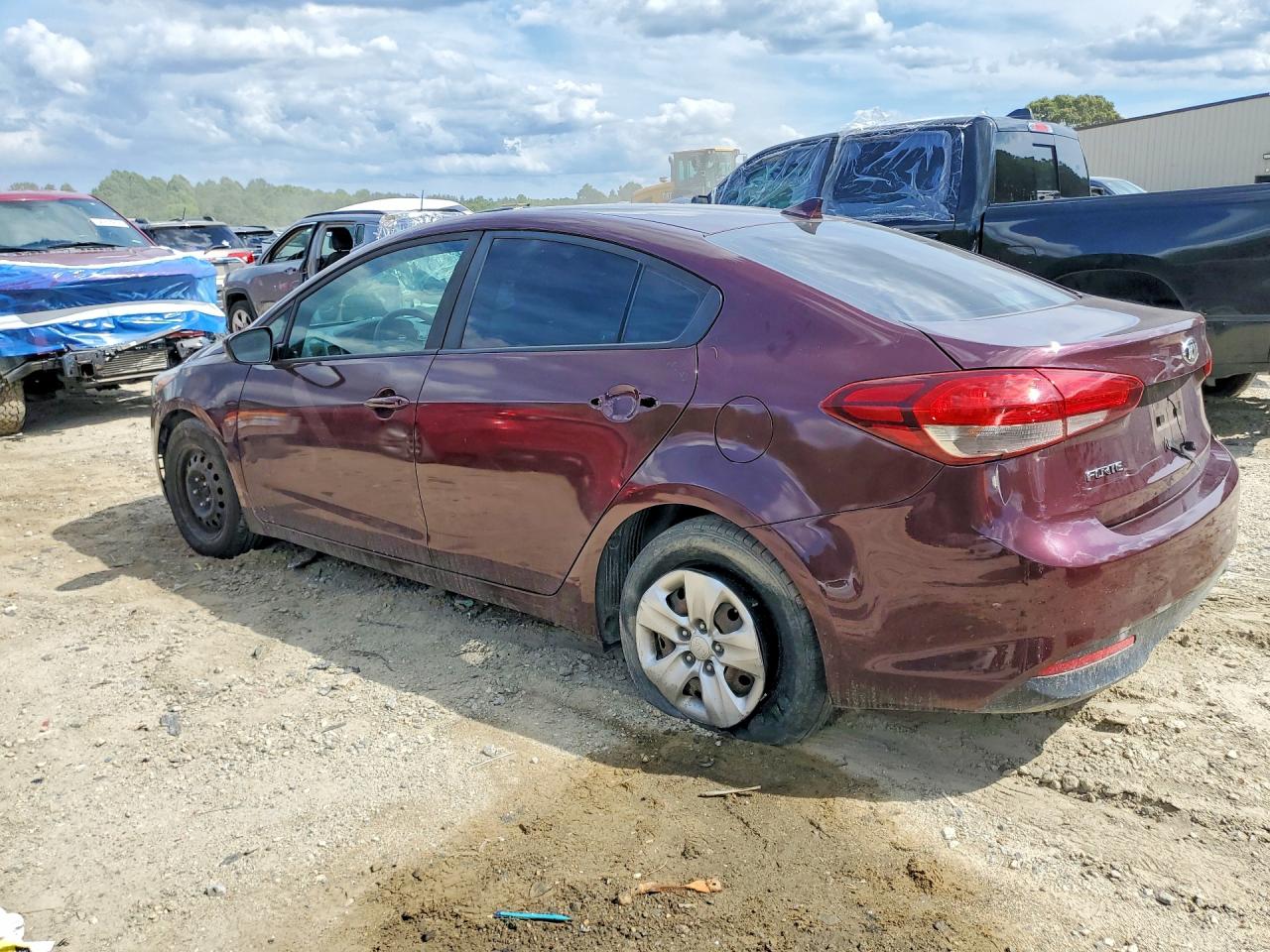 2017 KIA FORTE