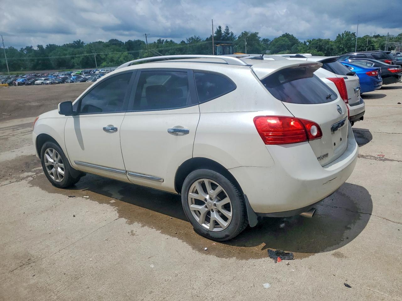 2011 NISSAN ROGUE