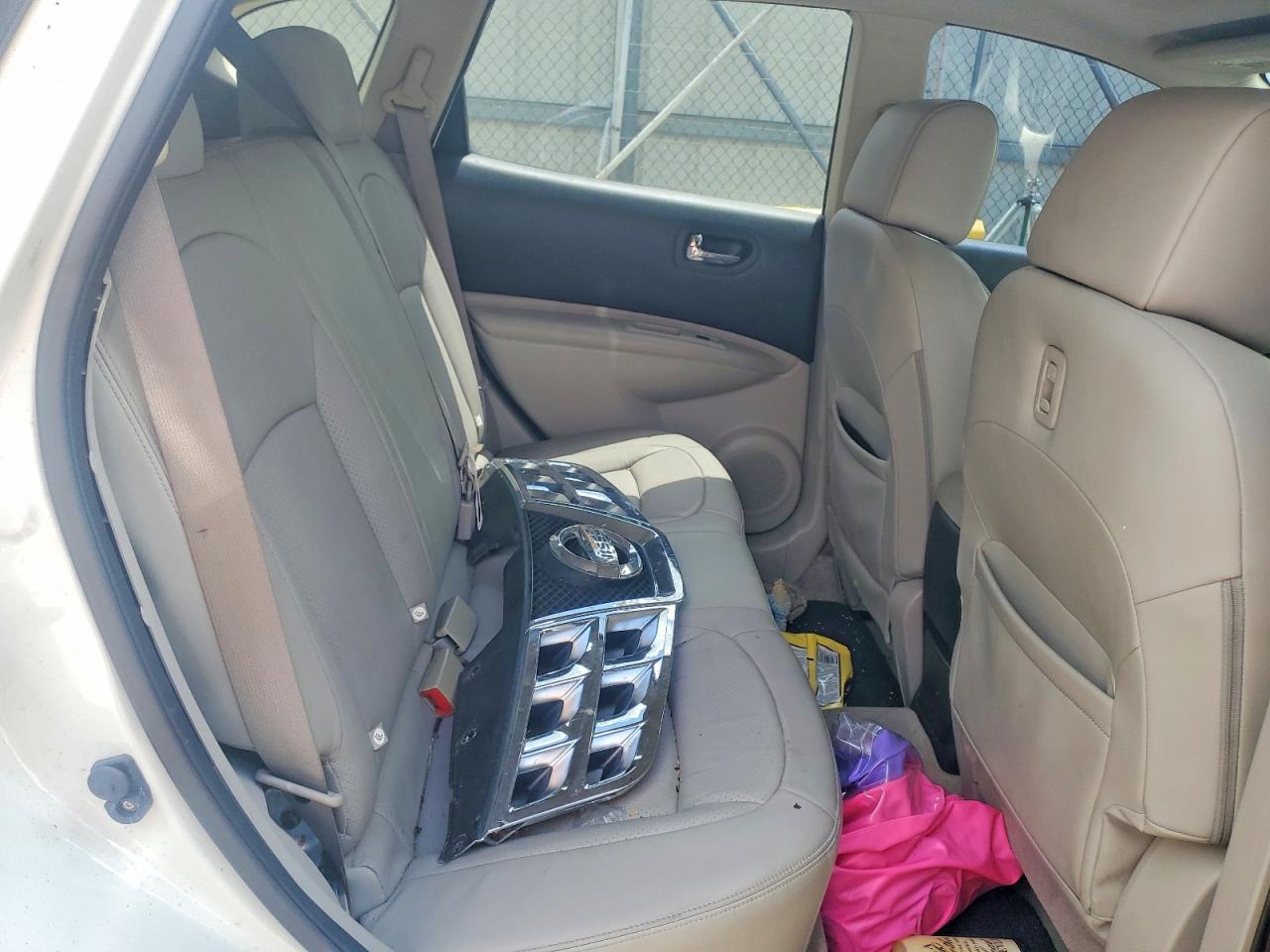2011 NISSAN ROGUE