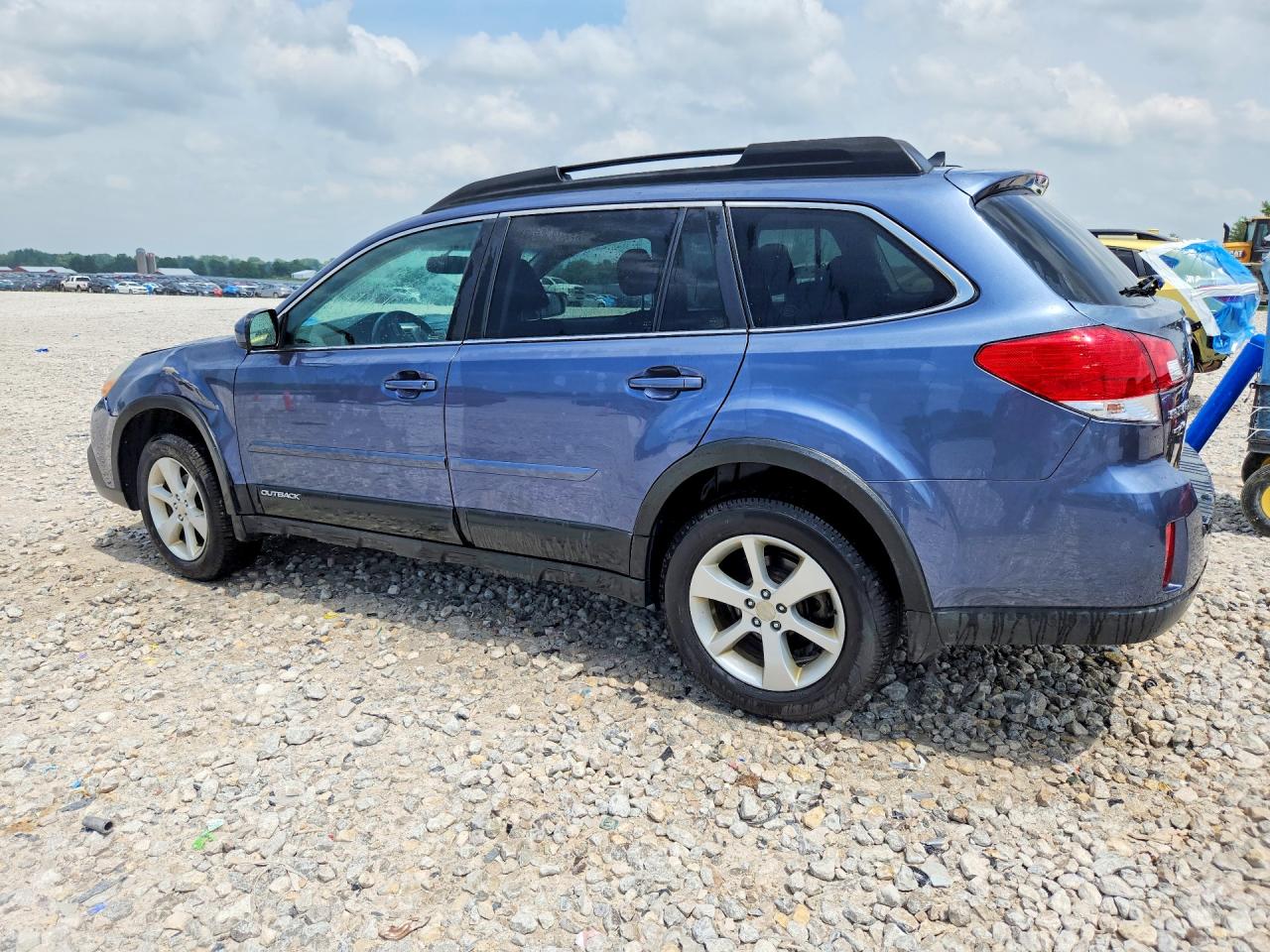 2014 SUBARU OUTBACK