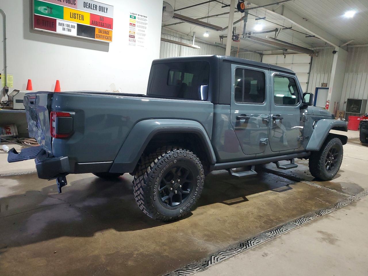 2024 JEEP GLADIATOR