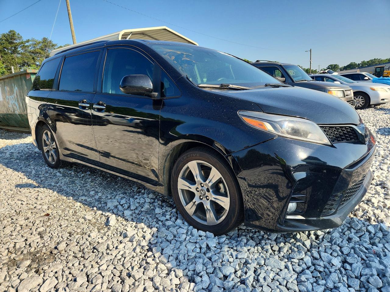 2018 TOYOTA SIENNA