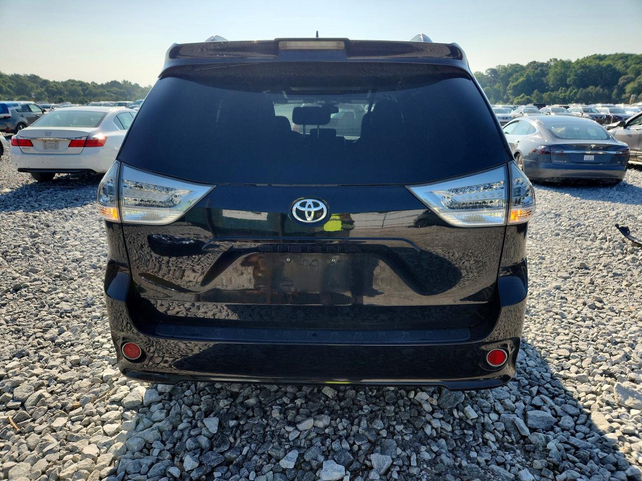 2018 TOYOTA SIENNA