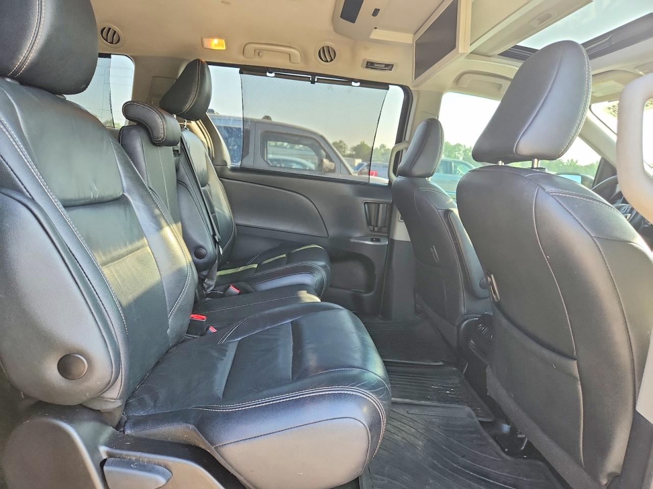 2018 TOYOTA SIENNA