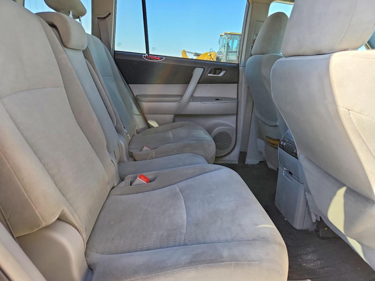 2013 TOYOTA HIGHLANDER