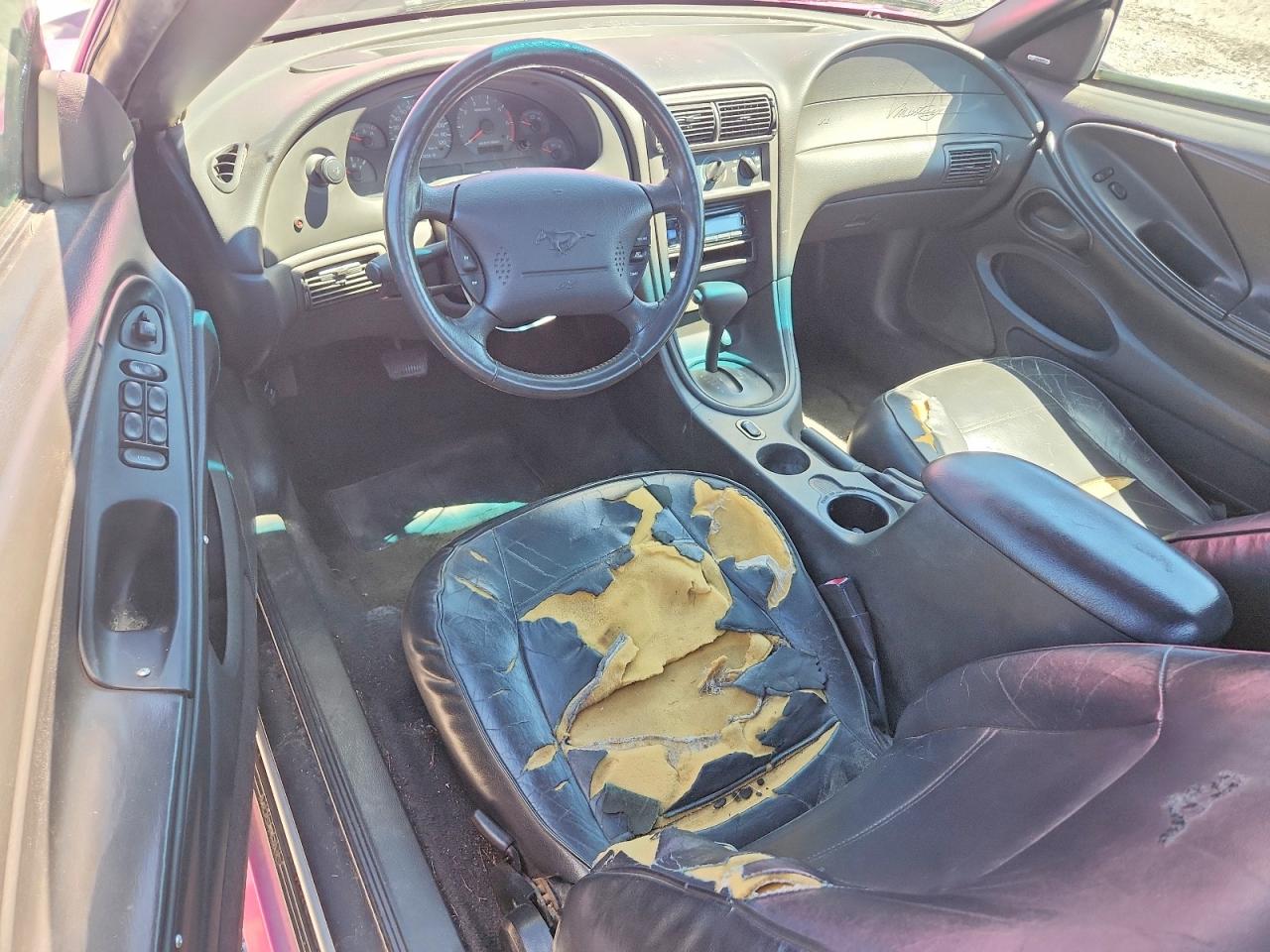 2001 FORD MUSTANG
