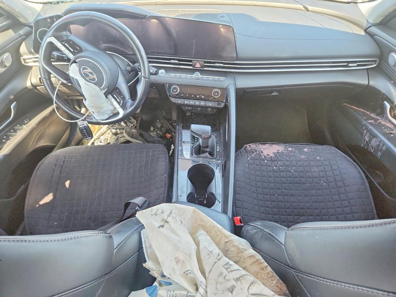2023 HYUNDAI ELANTRA
