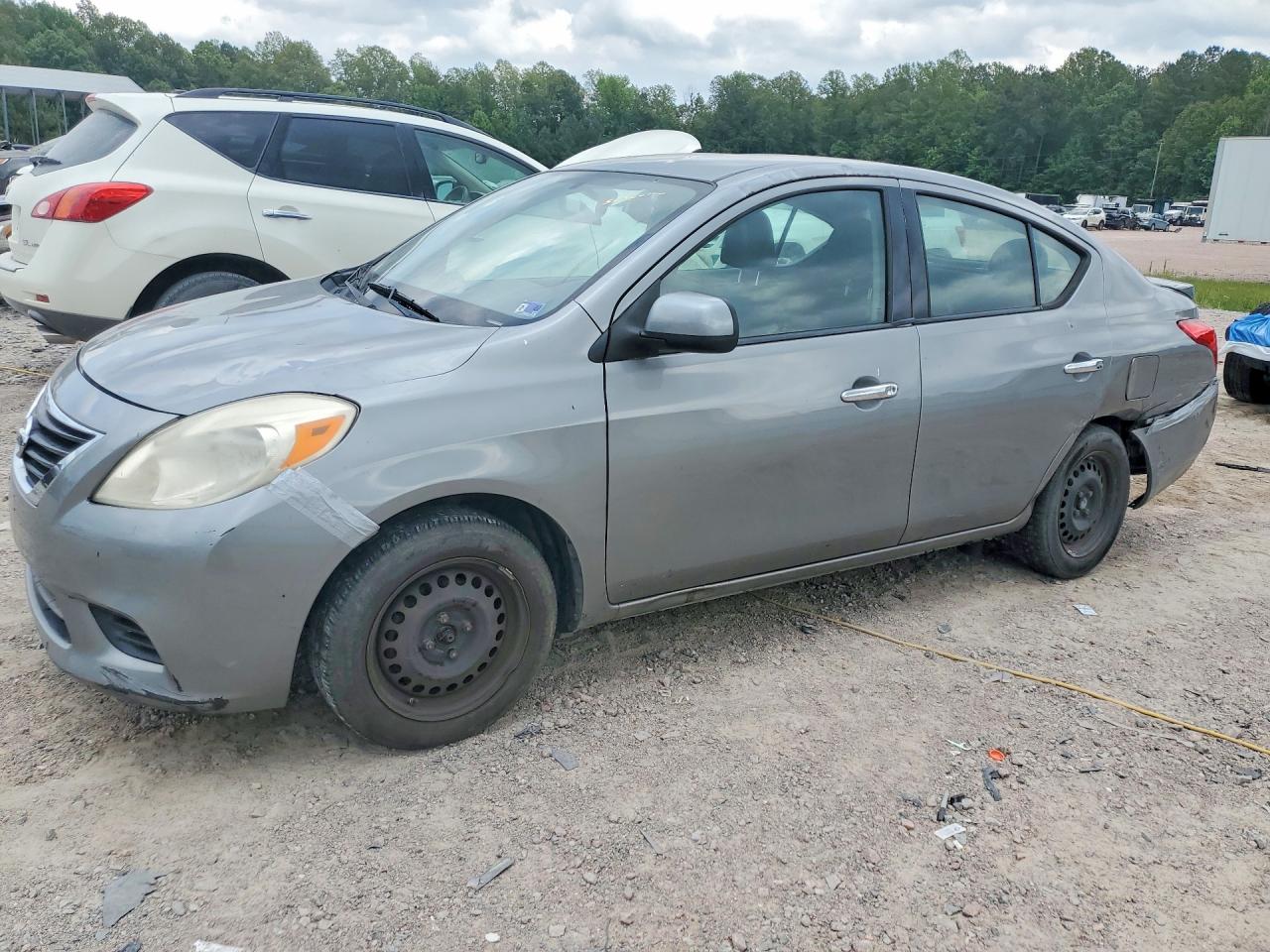 2014 NISSAN VERSA